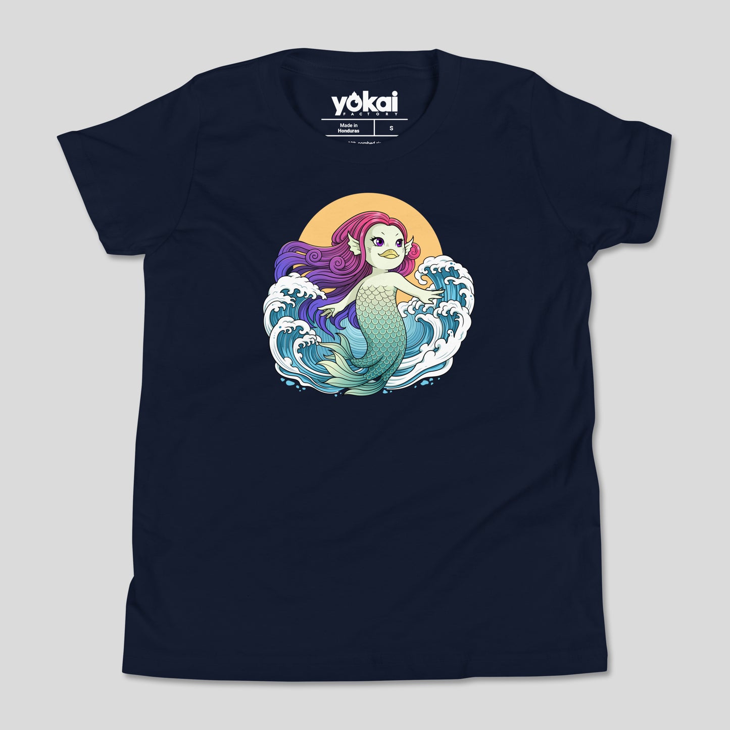 Navy Amabie kids’ T-shirt with colorful wave artwork