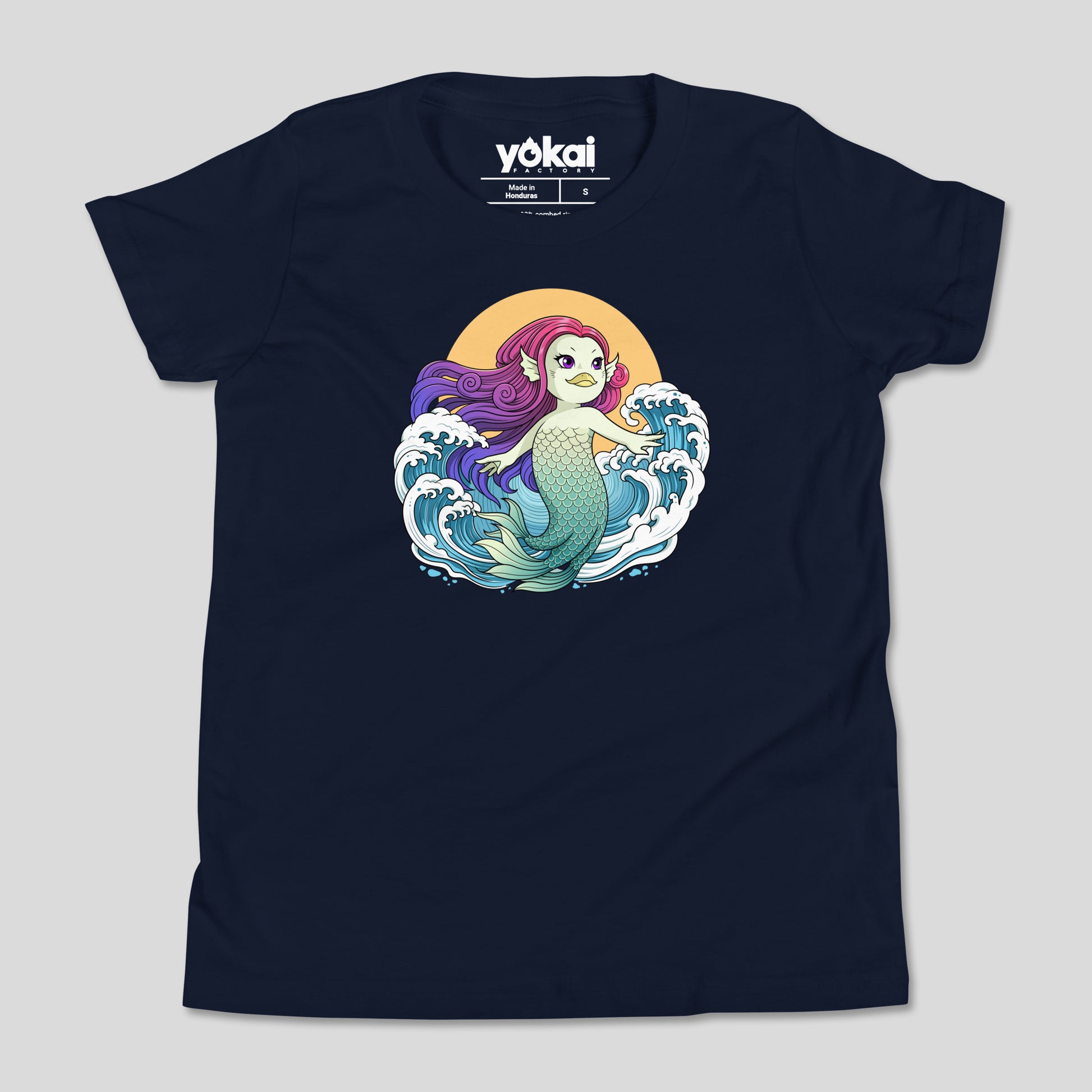 Navy Amabie kids’ T-shirt with colorful wave artwork